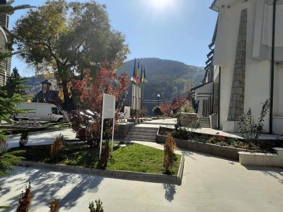 Cazare Apartament Cu 2 Camere Нехою Екстер'єр фото