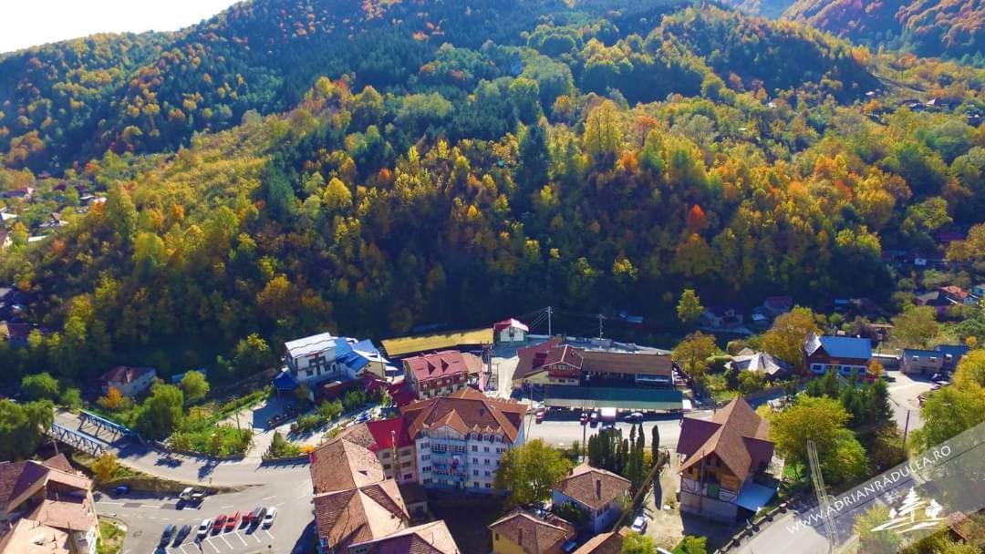 Cazare Apartament Cu 2 Camere Нехою Екстер'єр фото
